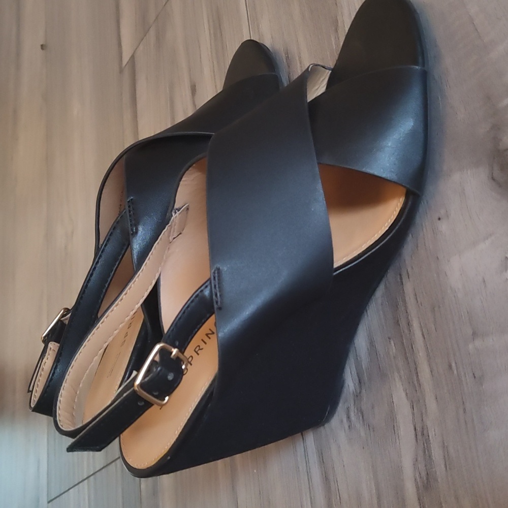 Call it Spring wedge sandals
